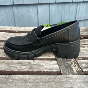 Woman’s Black Loafers